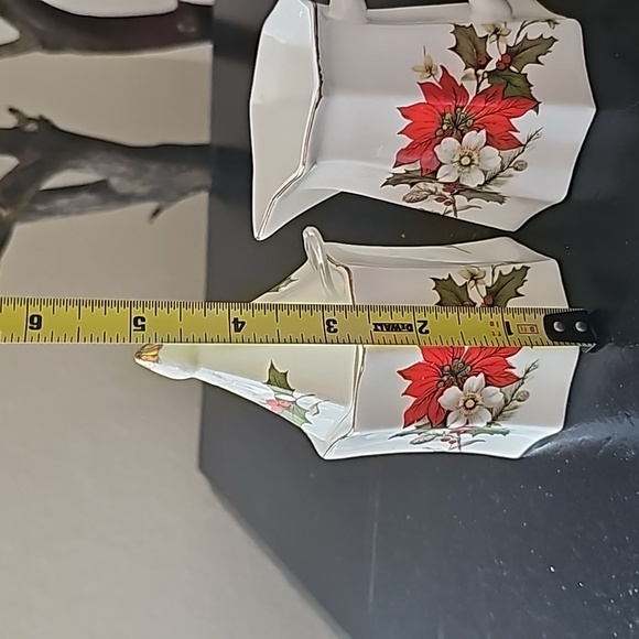 Christmas Sugar Bowl and Creamer Poinsettias Flowers Tub A - Picture 6 of 7